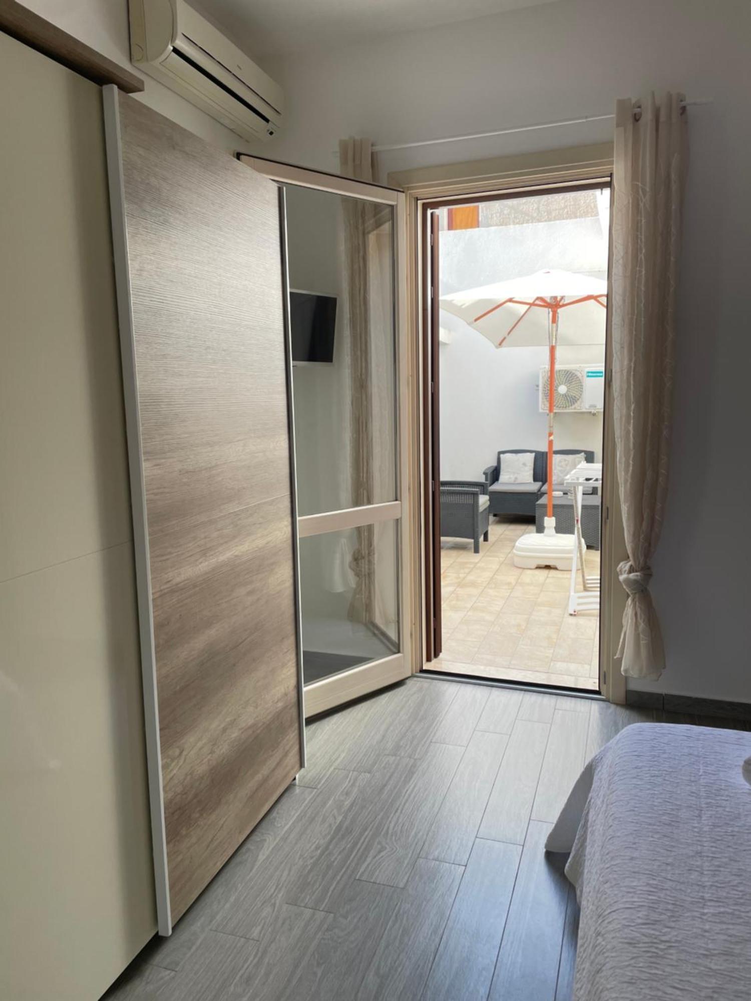 La Rosa Blu Bed & Breakfast ซานวิโต โลคาโป ภายนอก รูปภาพ